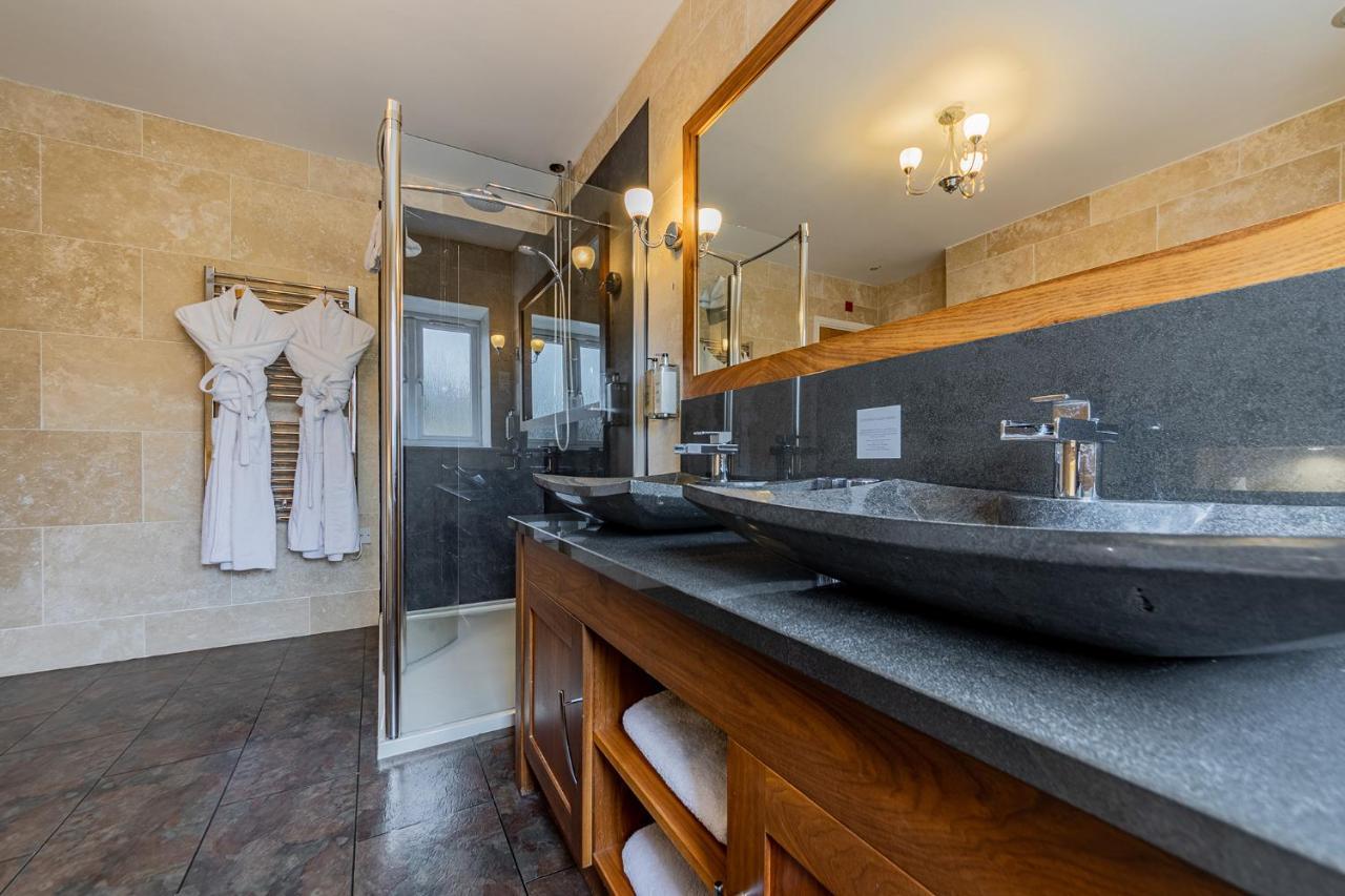 Crossways Wells Exterior foto Bathroom