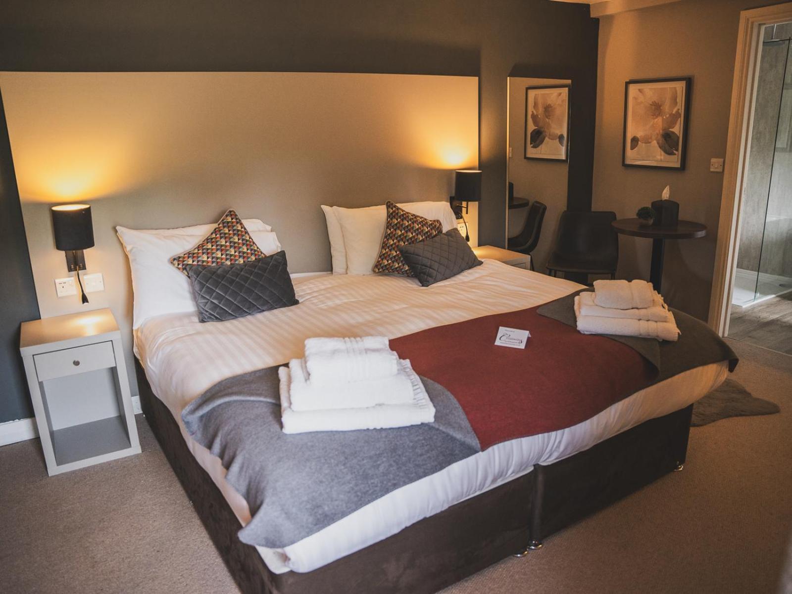 Crossways Wells Exterior foto A bedroom at the hotel