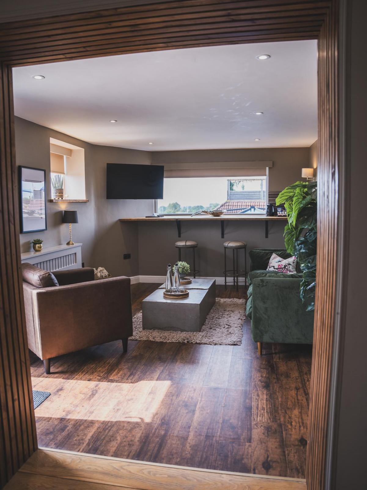 Crossways Wells Quarto foto The interior of the 1960s building